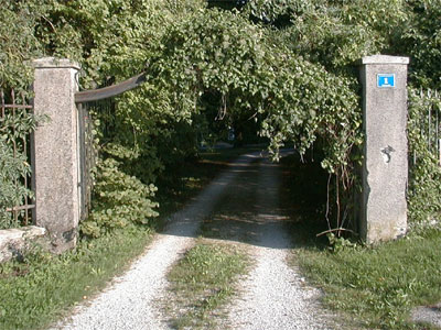 Schlo&szlig; Leutzmannsdorf