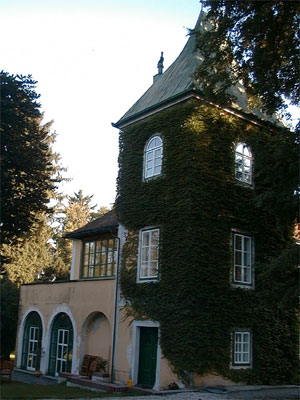 Schlo&szlig; Leutzmannsdorf
