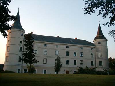 Schlo&szlig; Wolfpassing