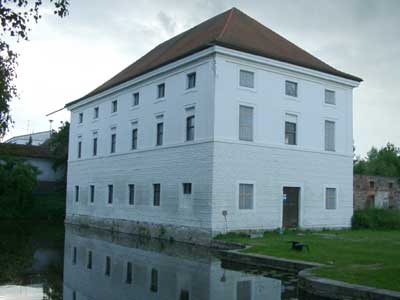 Schlo&szlig; Aurolzm&uuml;nster