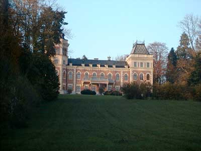 Schlo&szlig; Traunsee